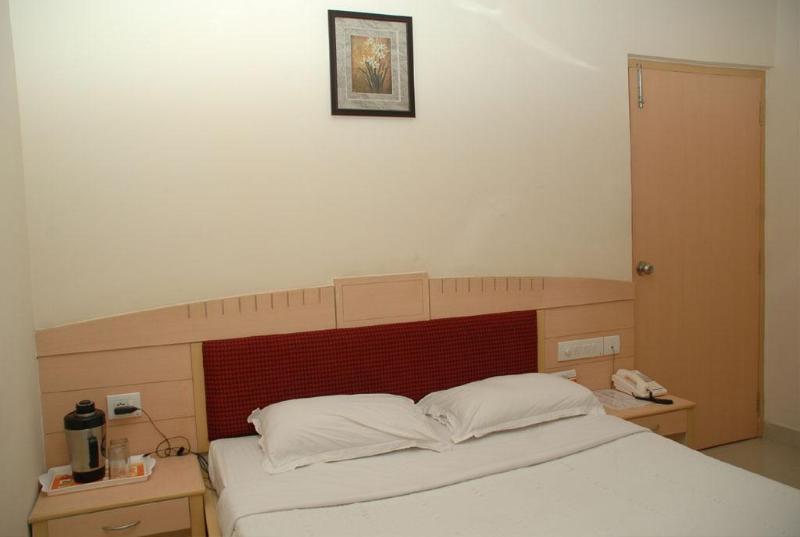 Hotel Padmini Residency Haidarábád Kültér fotó