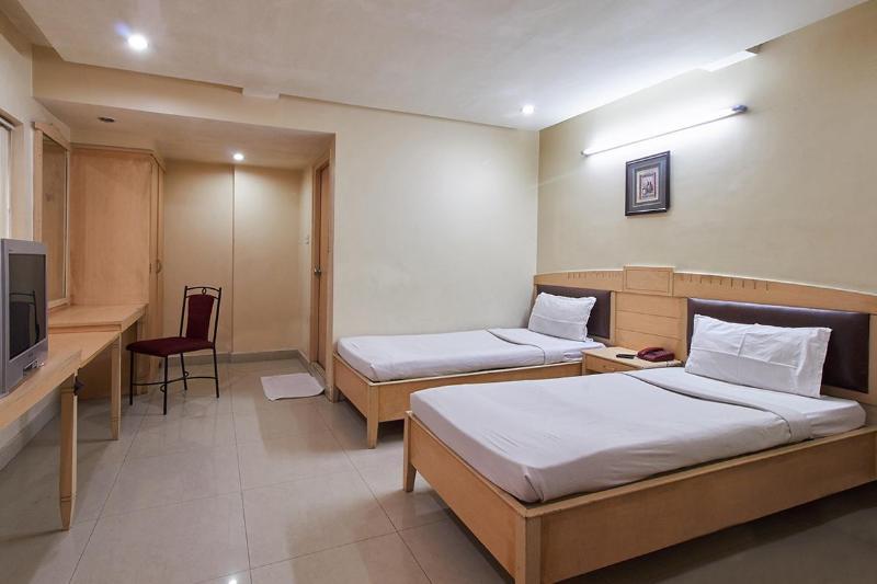Hotel Padmini Residency Haidarábád Kültér fotó